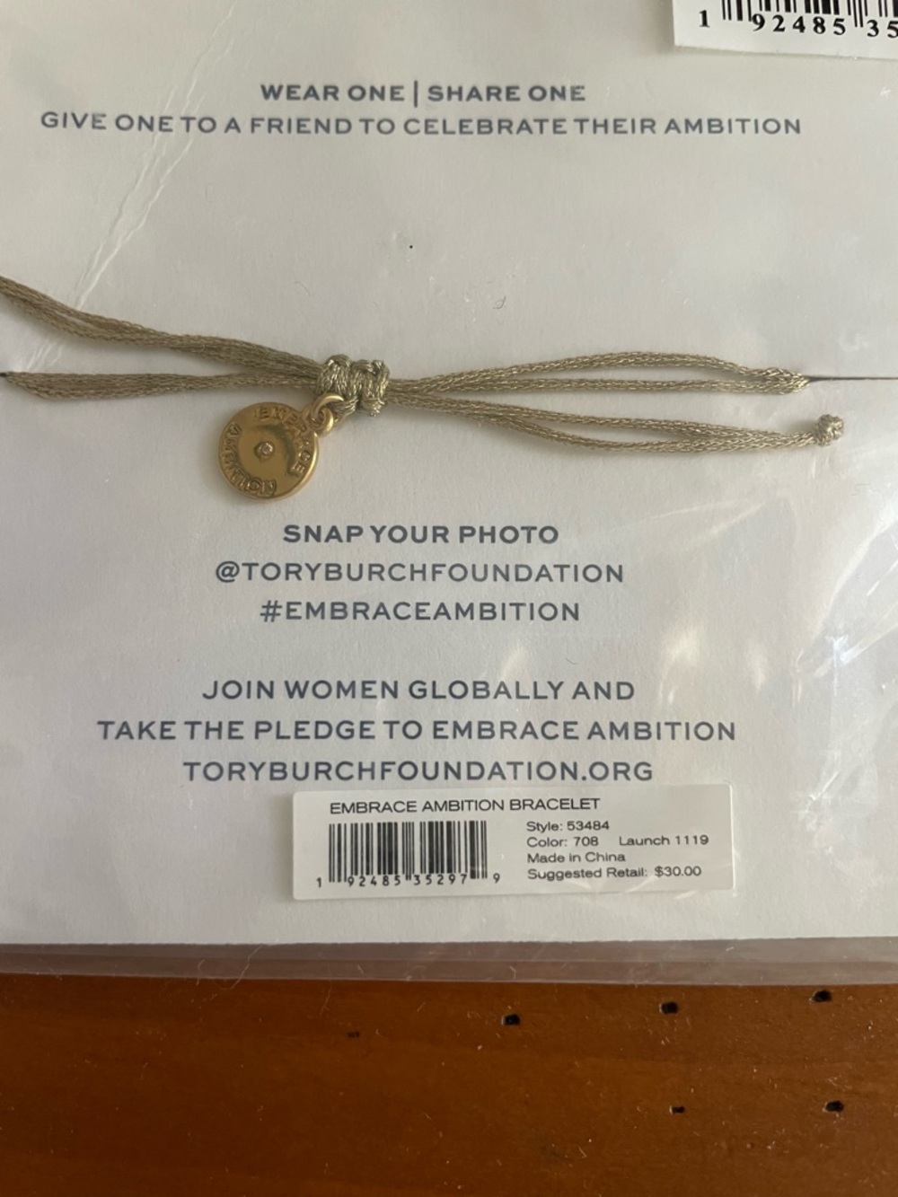 Tory Burch EMBRACE AMBITION BRACELET in Gold/Tory Gold - Picture 7 of 12